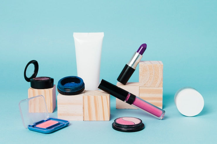 MAKEUP